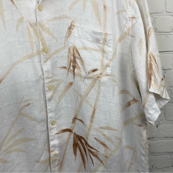 TOMMY BAHAMA 100% White Linen Bamboo Design Short Sleeve Shirt size XL - Picture 3 of 5